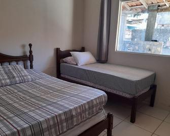 Yellow vacation home - Prado - Bedroom