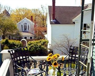 Sarah Kendall House - Newport - Balcone