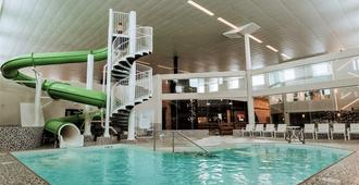 Coast Nisku Inn & Conference Centre - Nisku - Pool