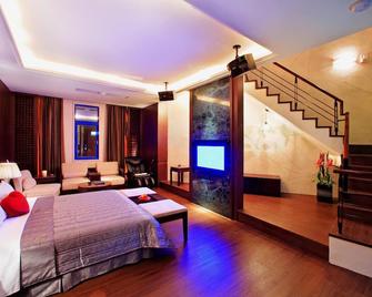 Blue Coast Spa Motel - Keelung - Habitación