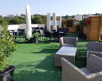 Morello Beach Hotel - Marina di Pescoluse - Patio