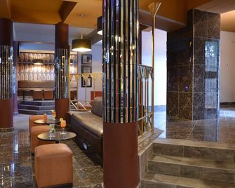 Cresta Oasis Hotel - Harare - Lobby