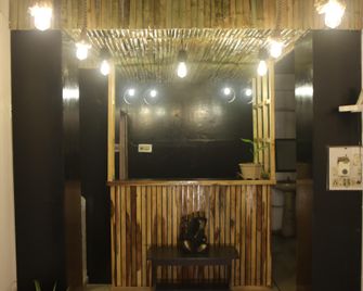 Trip In Hostel - Udaipur - Front desk