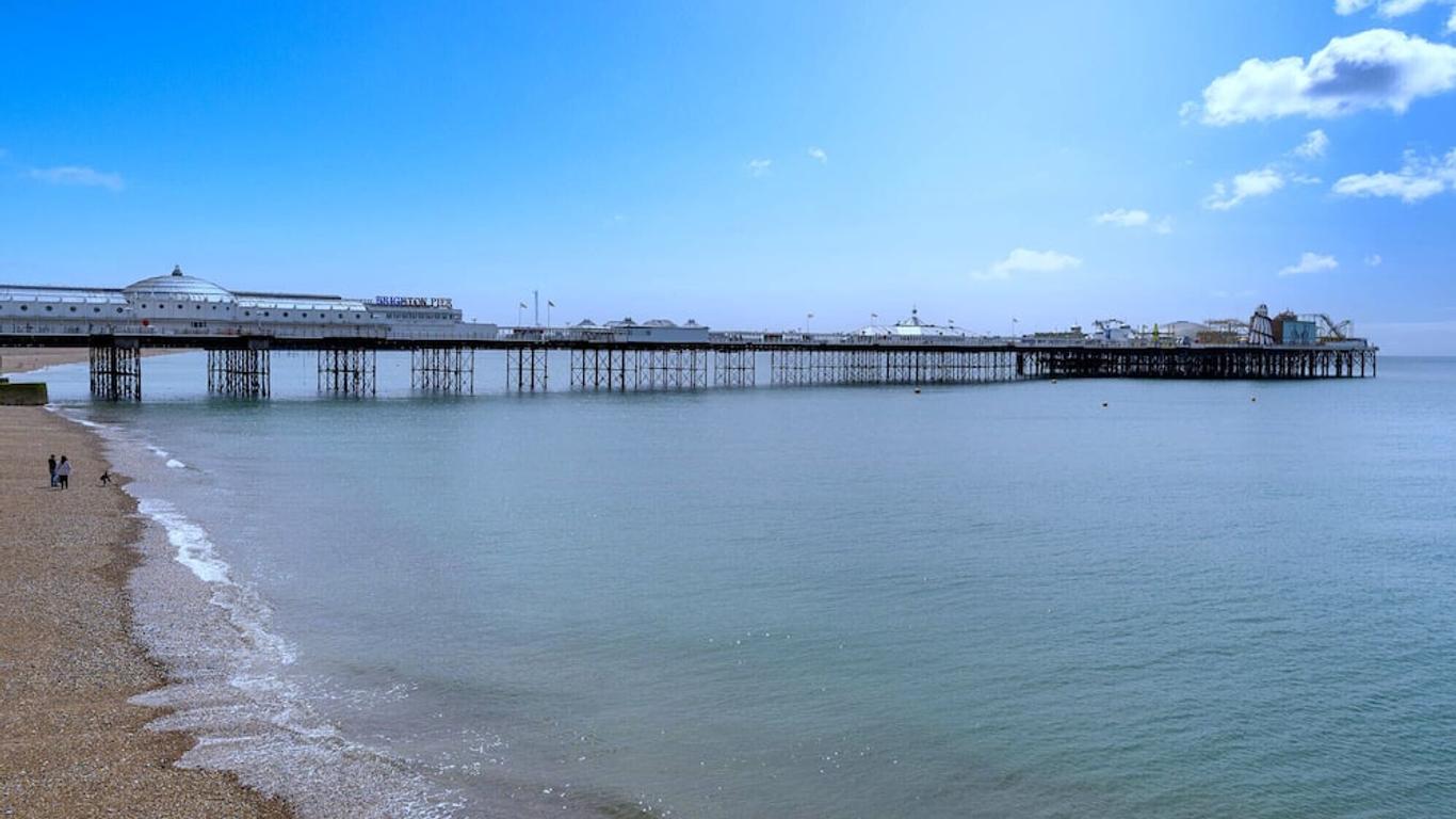 Upper Rock Brighton - Guest House