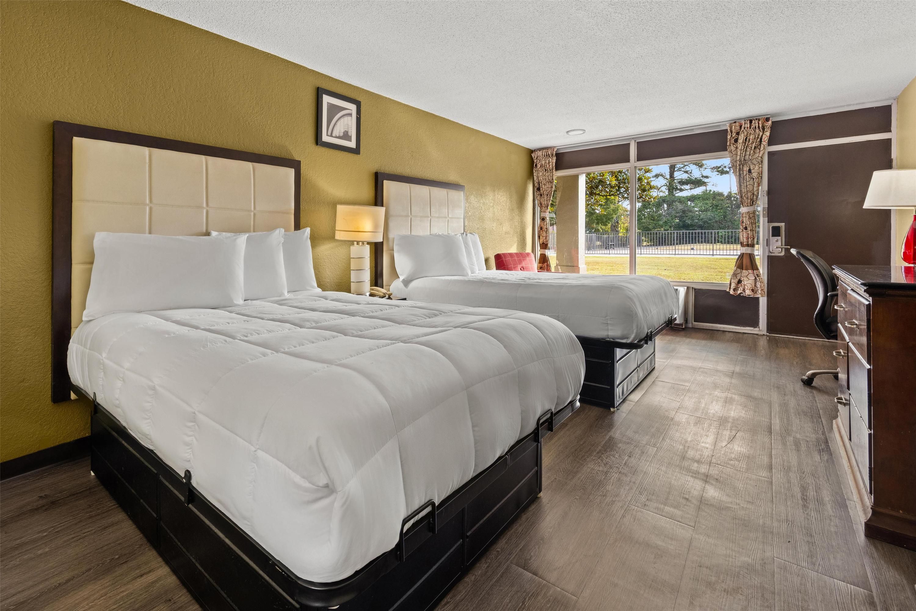 Americas Best Value Inn - Wilson - Wilson - Спальня