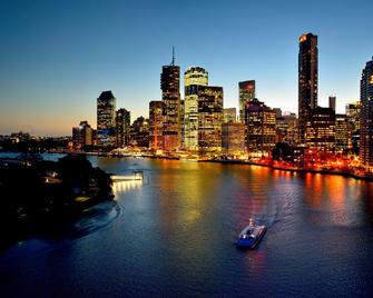 Sapphire Resort - Brisbane