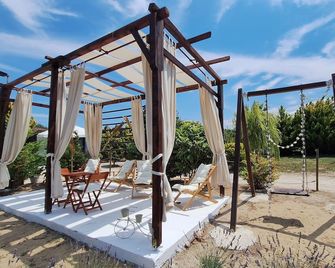Karina Vineyard House - Бозджаада - Патіо