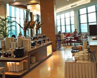 Mandarin Plaza Hotel - סבו סיטי - בופה