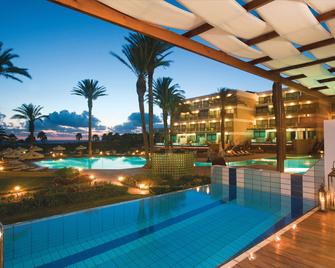 Constantinou Bros Asimina Suites Hotel - Pafos - Pool