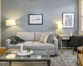 Modern Apartment in Prime Location (ID4287X36) - Orlando