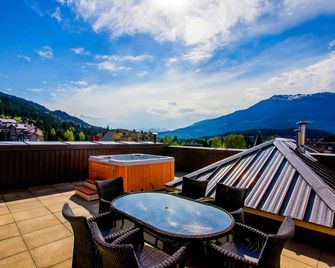 Sundial Boutique Hotel - Whistler - Varanda