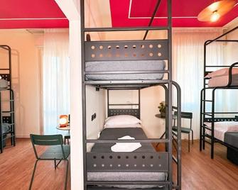 Nuovo Hotel del Porto - Bolonya - Habitació