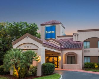 Travelodge by Wyndham Fort Myers Airport - Fort Myers - Building