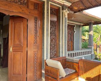 Desa Hostel - Banjar - Patio
