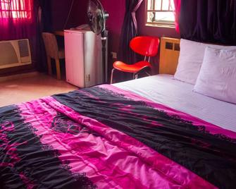 De Prince Guest House - Lagos - Habitación