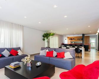 2-Suite Apartment with Gourmet Area, Full Leisure Facilities, Morumbi Town Shopping Mall, Jardim Sul - Sao Paulo - Living room