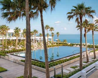 Grecotel Luxme White - Adelianos Kampos - Pool