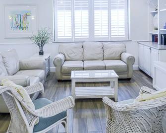 One Bedroom, Ocean View, Luxury Condo, Ormond Beach, Florida (2410922) - Ormond Beach - Playa