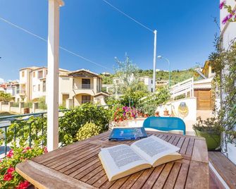 Tranquility by the Sea - Santa Maria Navarrese - Balkon