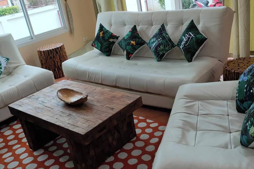 Kirinakara 3 bed house - Hua Hin - Living room