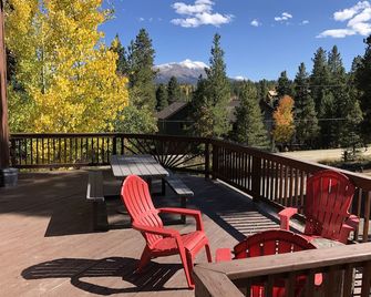 Peak 7 Breckenridge Retreat, 4 BR, views & trails! - Breckenridge - Balcon
