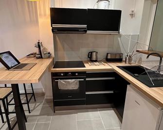 Cyrus H-Housse Coeur De Ville - Pointe-à-Pitre - Kitchen