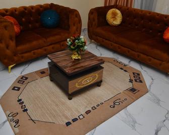 Starlight Homes - Asaba - Soggiorno