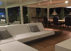 Penthouse super luxury with 1600m terrace. Q sea view at Marina Botafoch - Ibiza - Sala de estar