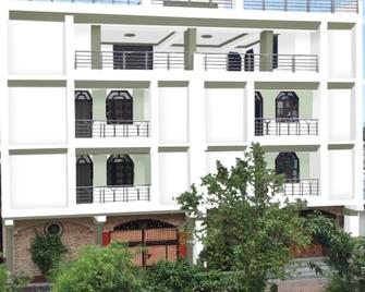 Anand Homestay - Bodhgaya - Gebouw