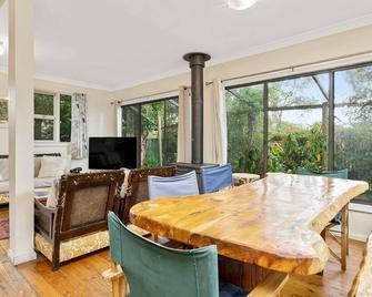 Peaceful Huskisson Cottage - Pet Friendly - Huskisson - Jídelna
