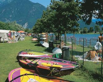 Camping Hotel Au Lac De Como - Sorico - Gebäude