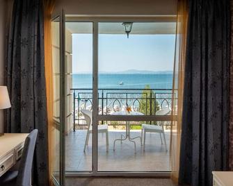 Festa Pomorie Resort - Pomorie - Balcón