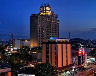 Sovrano Hotel Batam Fka Parkside Sovrano Hotel - Lubuk Baja - Gebouw