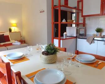 Vvf Aubrac - Chaudes-Aigues - Dining room