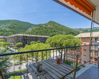 2 bedroom pet friendly apartment in Recco - Recco - Balcone
