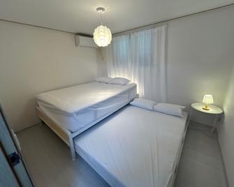 Stay Piola in Seongsu Ttukseom - Seúl - Habitación