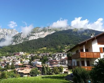 Hotel Cima Tosa - San Lorenzo in Banale - Außenansicht
