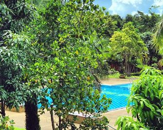 Doo Dee Boutique Resort by Swiss Chalet - Ban Khlong Muang - Piscine