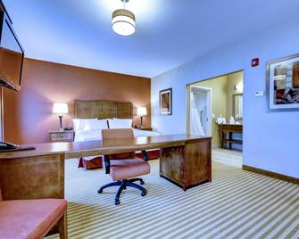 Hampton Inn & Suites Harrisburg/North, PA - Harrisburg - Schlafzimmer