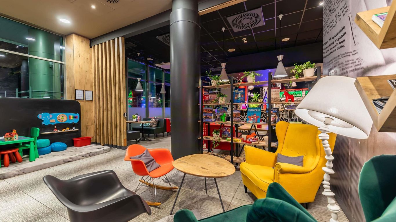 إيبيس وارزاوا سنتروم