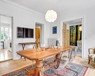1 Bedroom Cozy Apartment In Aarhus C - Århus - Comedor