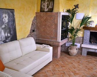 La Baia Del Lago - Marta - Living room
