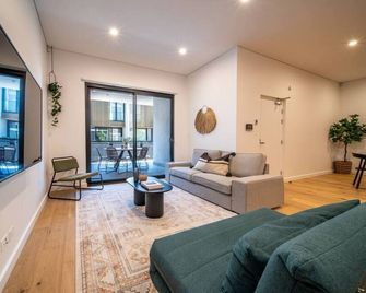 Sylo Luxury Apartments - Lvl 2 - Adelaide - Living room