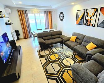F3 Canastel - Hasan Promo - Bir El Djir - Living room