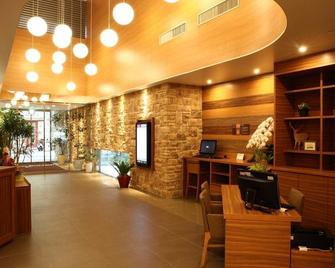 Dormy Inn Premium Sapporo - Sapporo - Rezeption