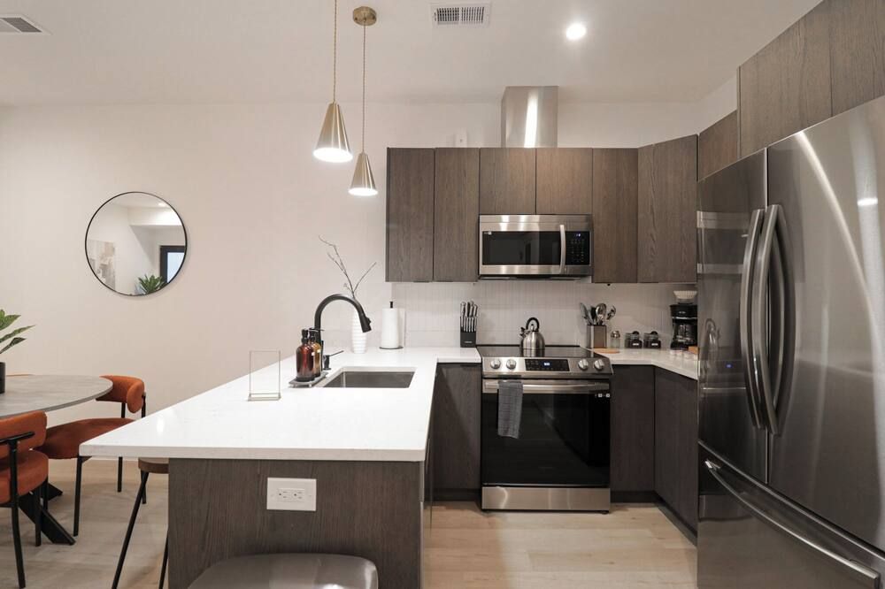 يونيت 3 أان بي روم واث كوين سوفا آند بد روما - واشنطن د.ك. - مطبخ