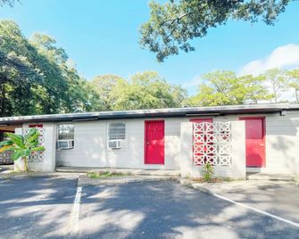 Bama Motel Mobile I-65 & Us-90 - Mobile - Edifício