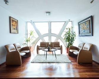 Hotel Podocarpus - Loja - Area lounge