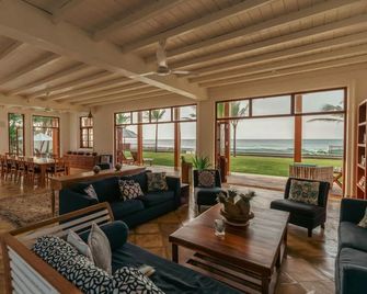 Family Beach Villa Located On An Incredible Beach - Koggala - Sala de estar
