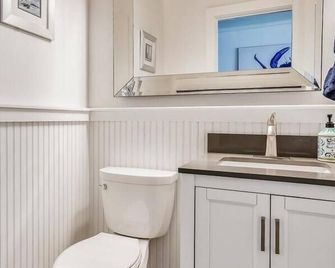 Riverview Retreat - Saint Michaels - Badkamer